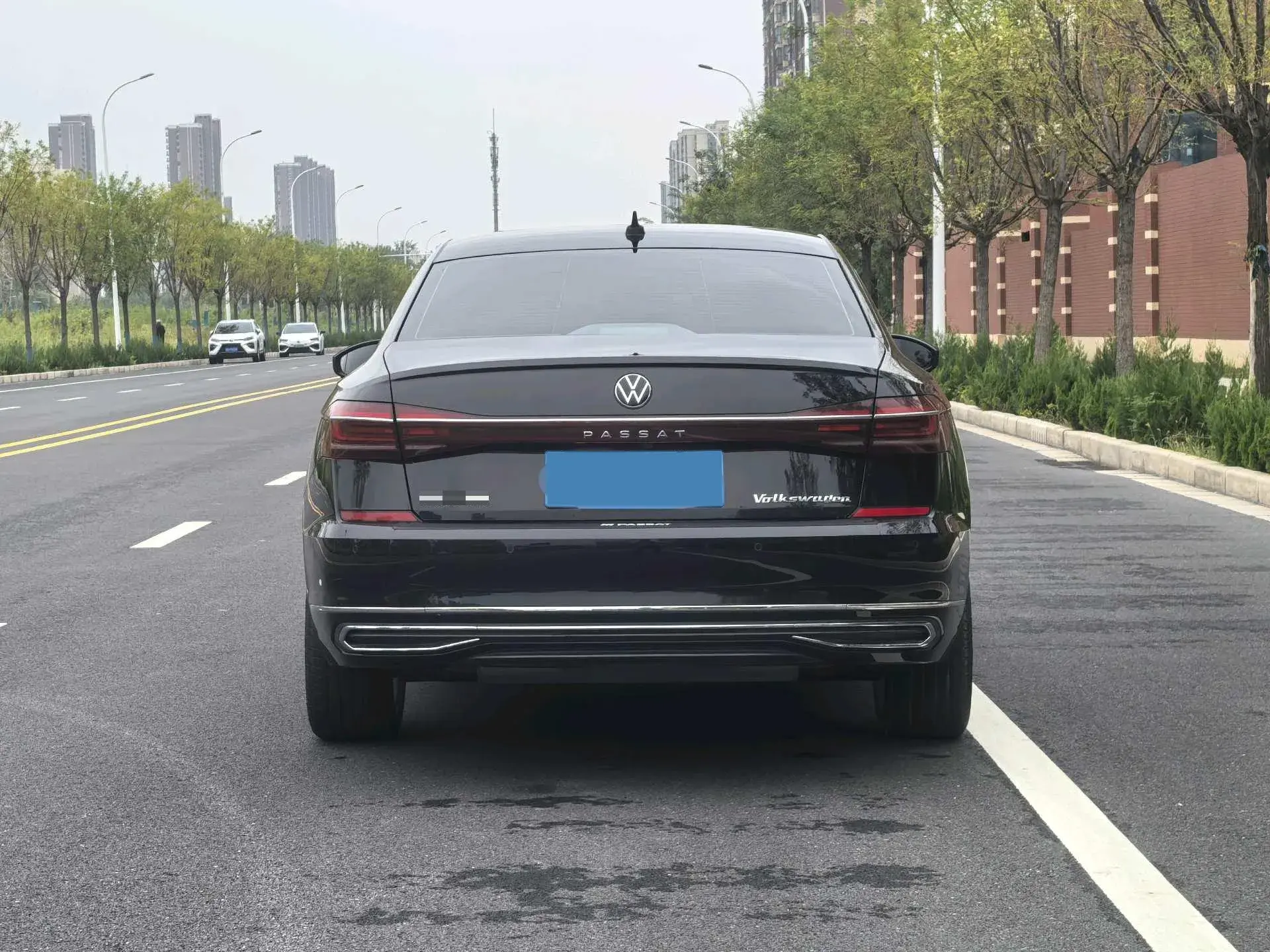 2022 VOLKSWAGEN PASSAT thumbnail 4