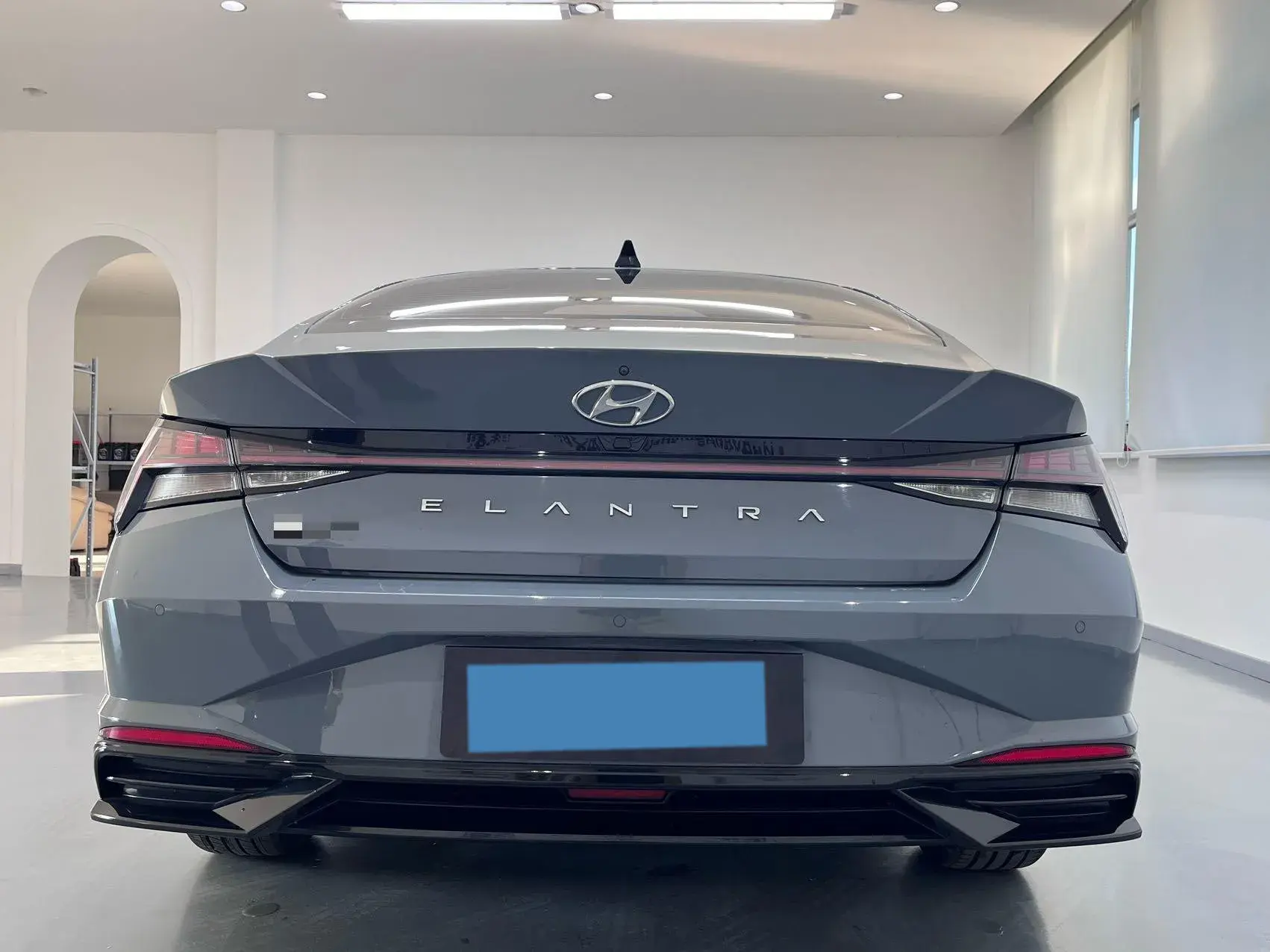 2022 HYUNDAI ELANTRA thumbnail 4