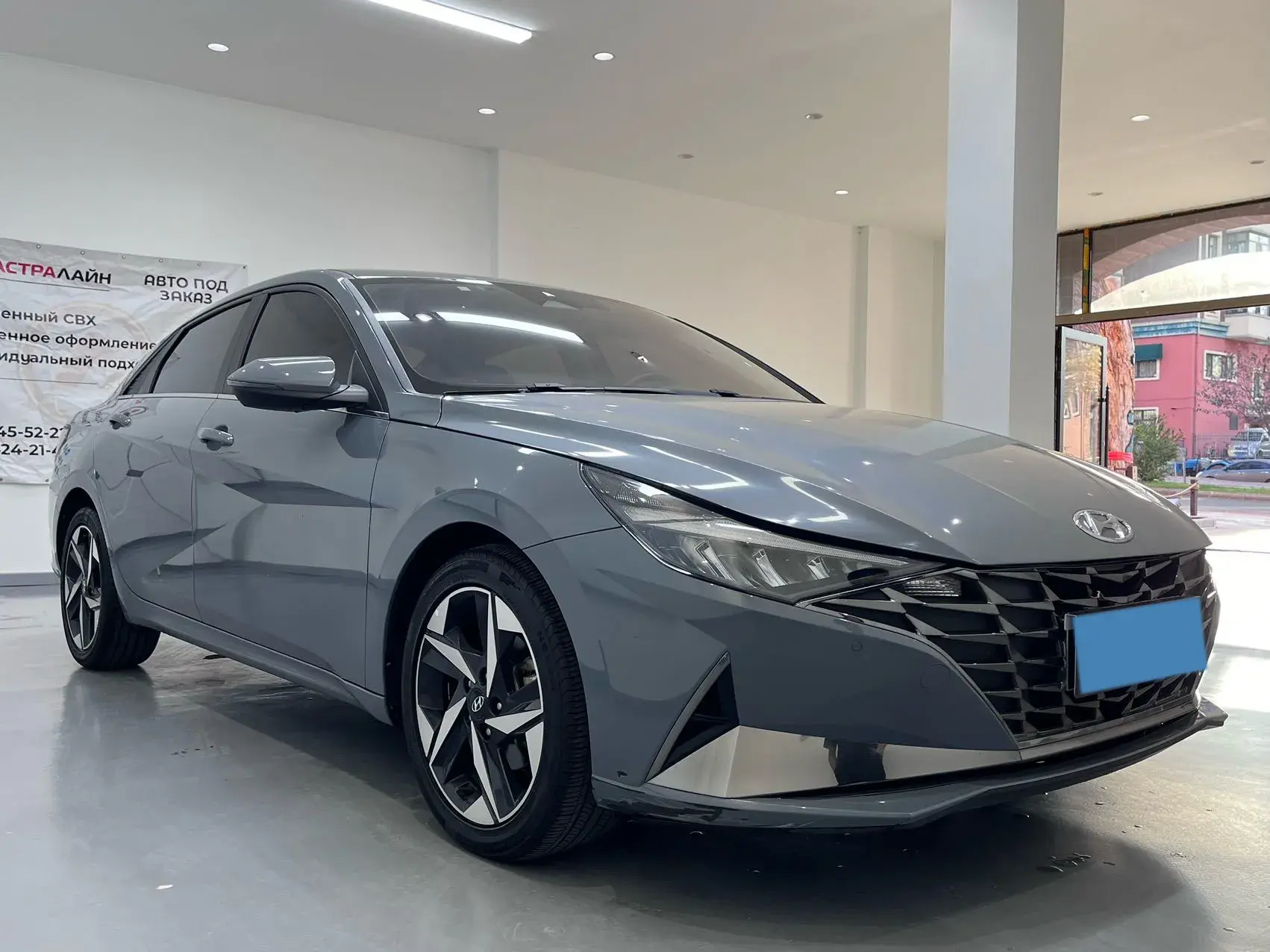 2022 HYUNDAI ELANTRA thumbnail 3