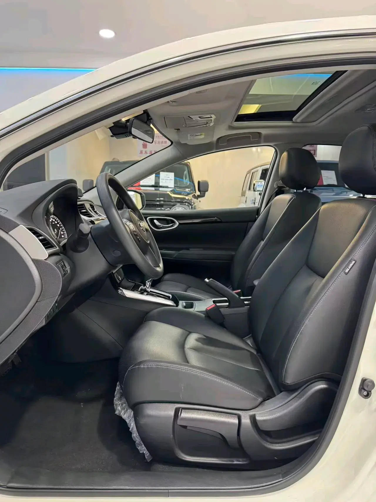 2024 NISSAN SYLPHY thumbnail 4