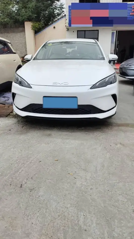 2025 BYD SEAL05 thumbnail 2