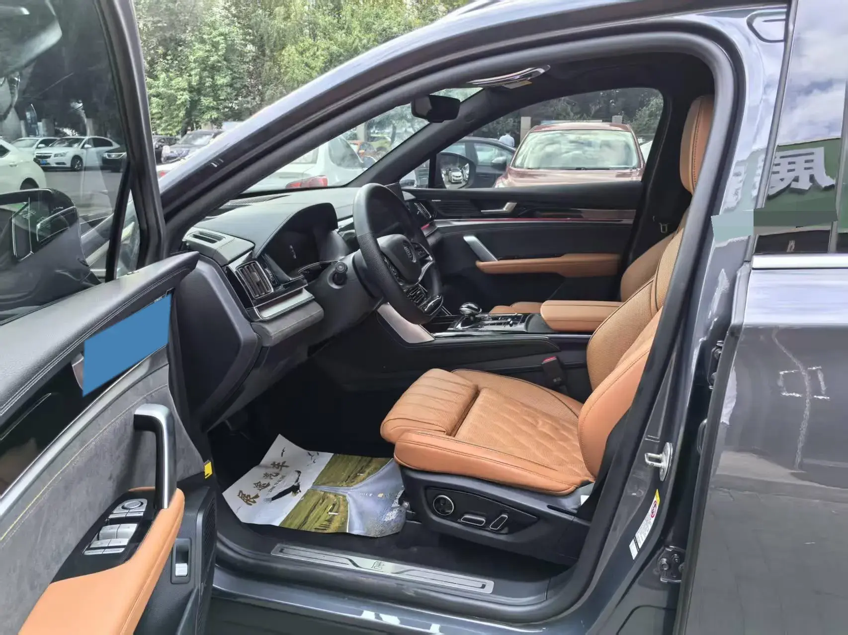 2023 BYD TANG thumbnail 4