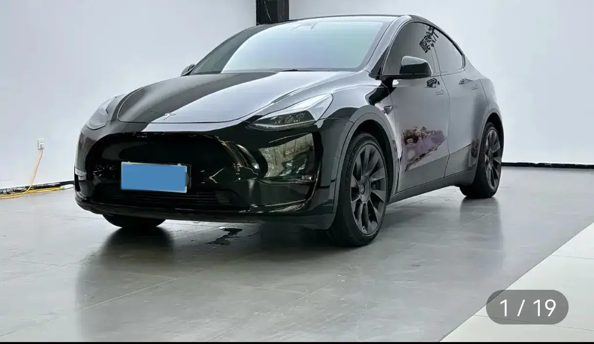 2021 TESLA MODEL view 1