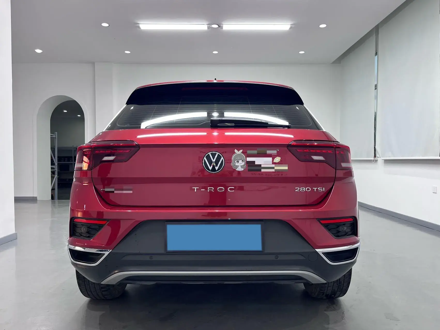 2021 VOLKSWAGEN T-ROC thumbnail 4