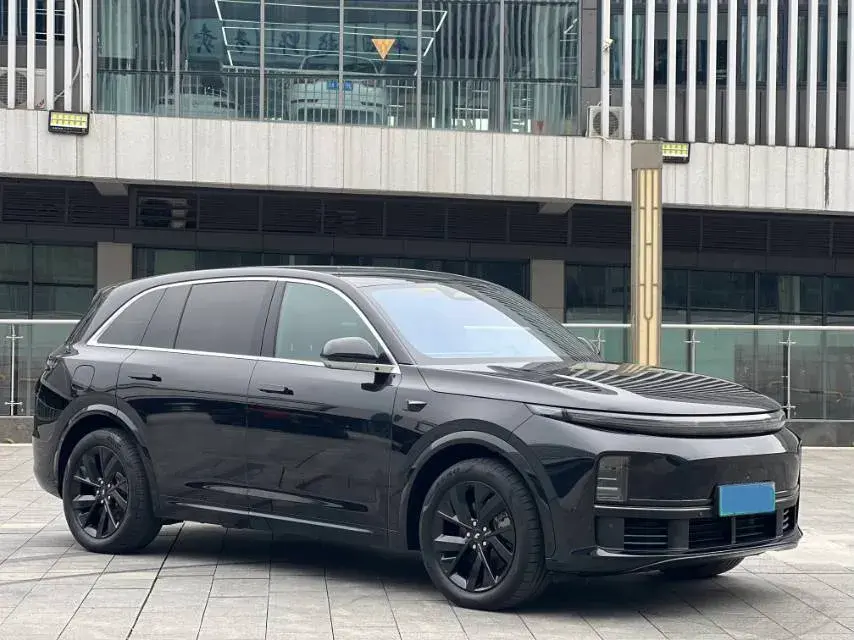 2023 LI L7 thumbnail 3