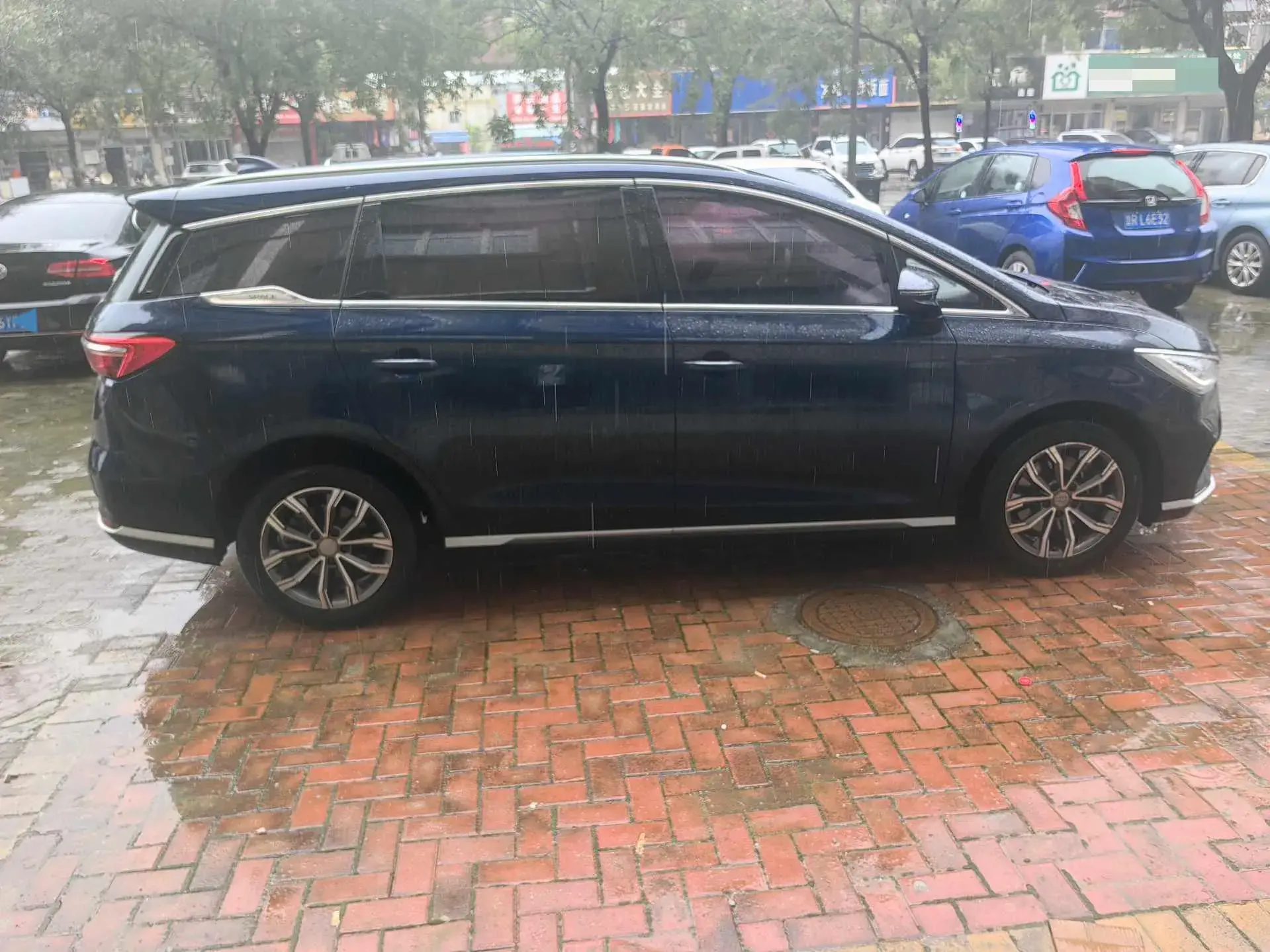 2021 BYD SONG thumbnail 3