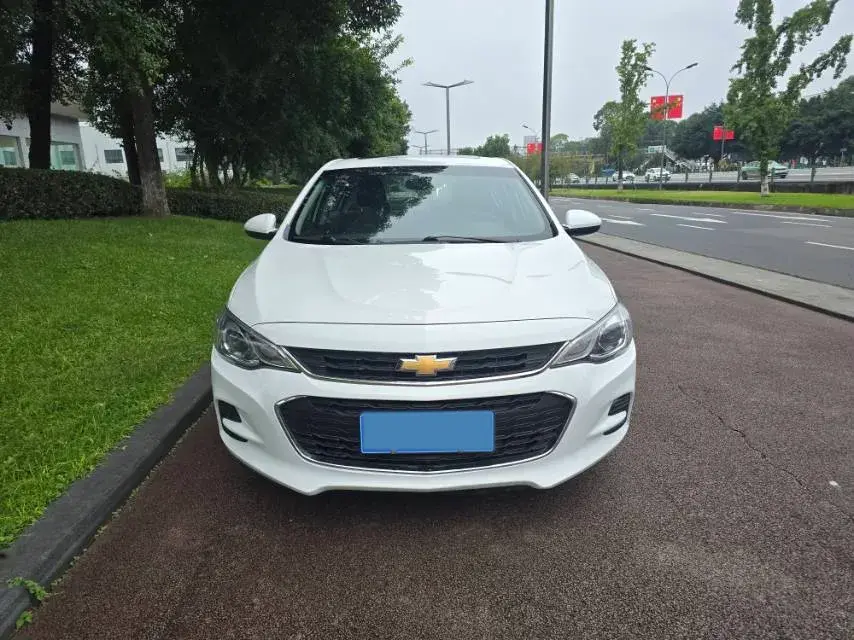 2016 CHEVROLET CAVALIER thumbnail 2