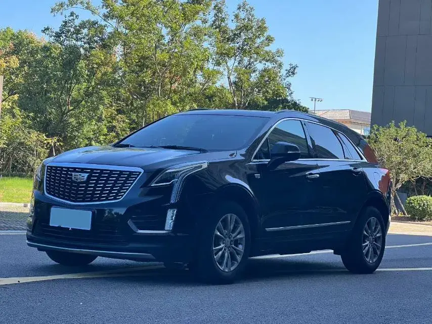 2021 CADILLAC XT5 view 1