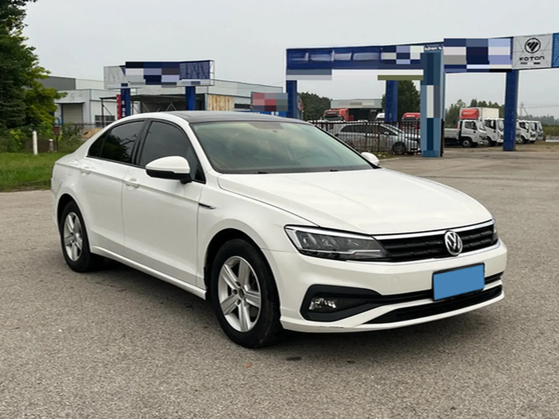 2019 VOLKSWAGEN LAMANDO thumbnail 3