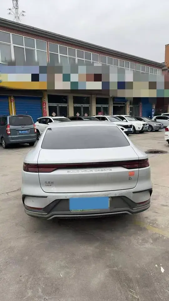 2025 BYD HAN thumbnail 2