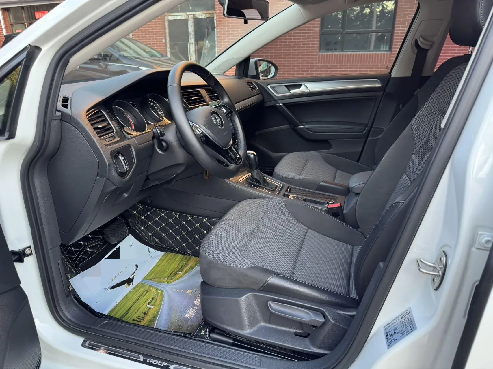 2018 VOLKSWAGEN GOLF thumbnail 4