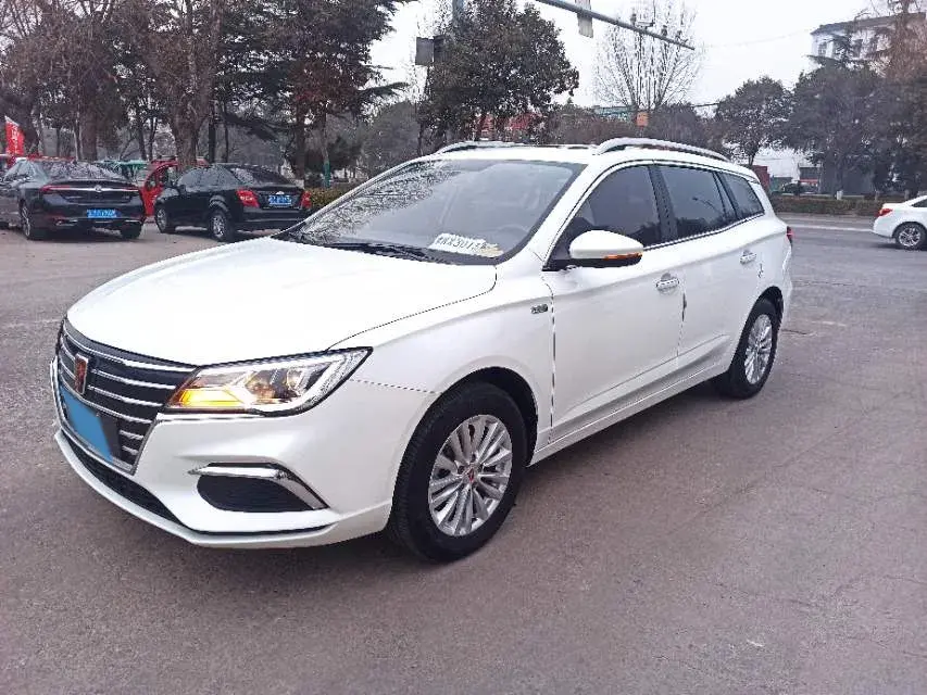 2019 ROEWE EI5 view 1
