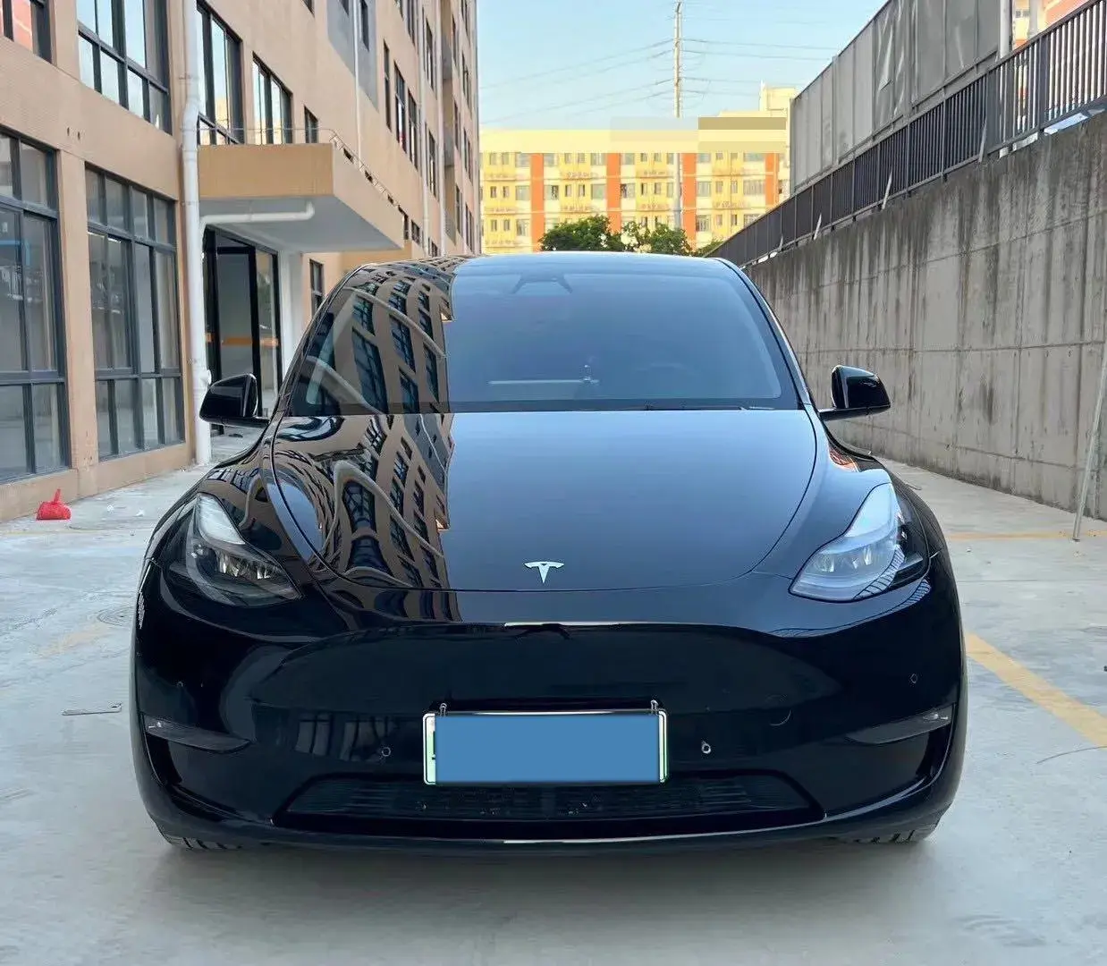 2021 TESLA MODEL thumbnail 2