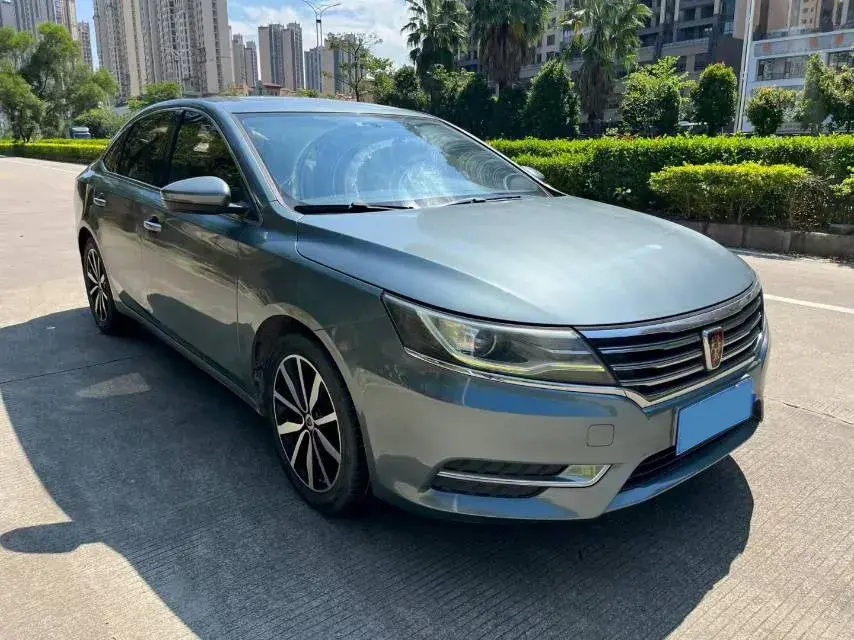 2017 ROEWE I6 thumbnail 2