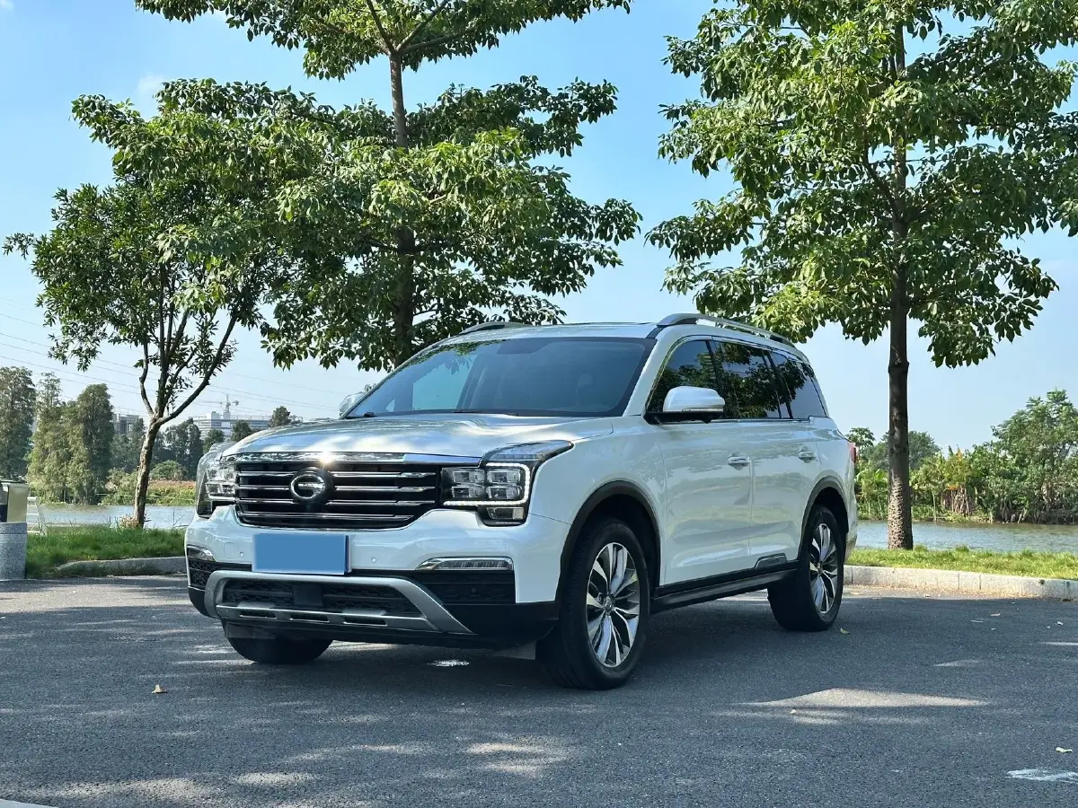2017 GAC Trumpchi GS8 2.0T 201HP L4 6AT