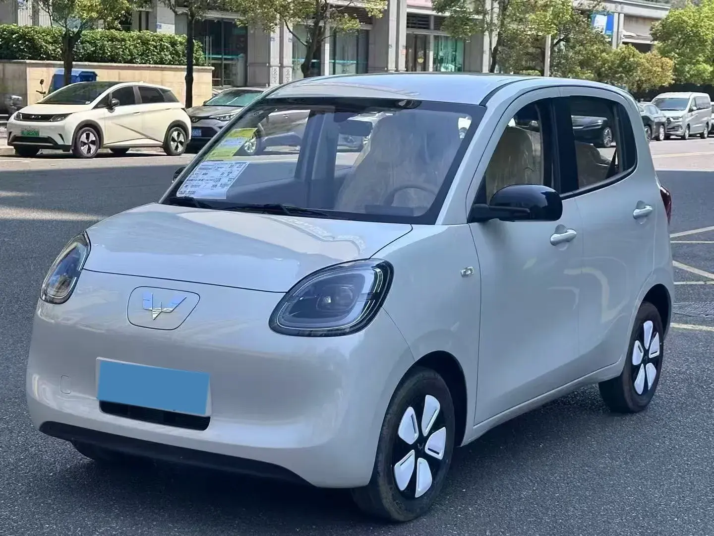 2025 WULING HONGGUANG view 1