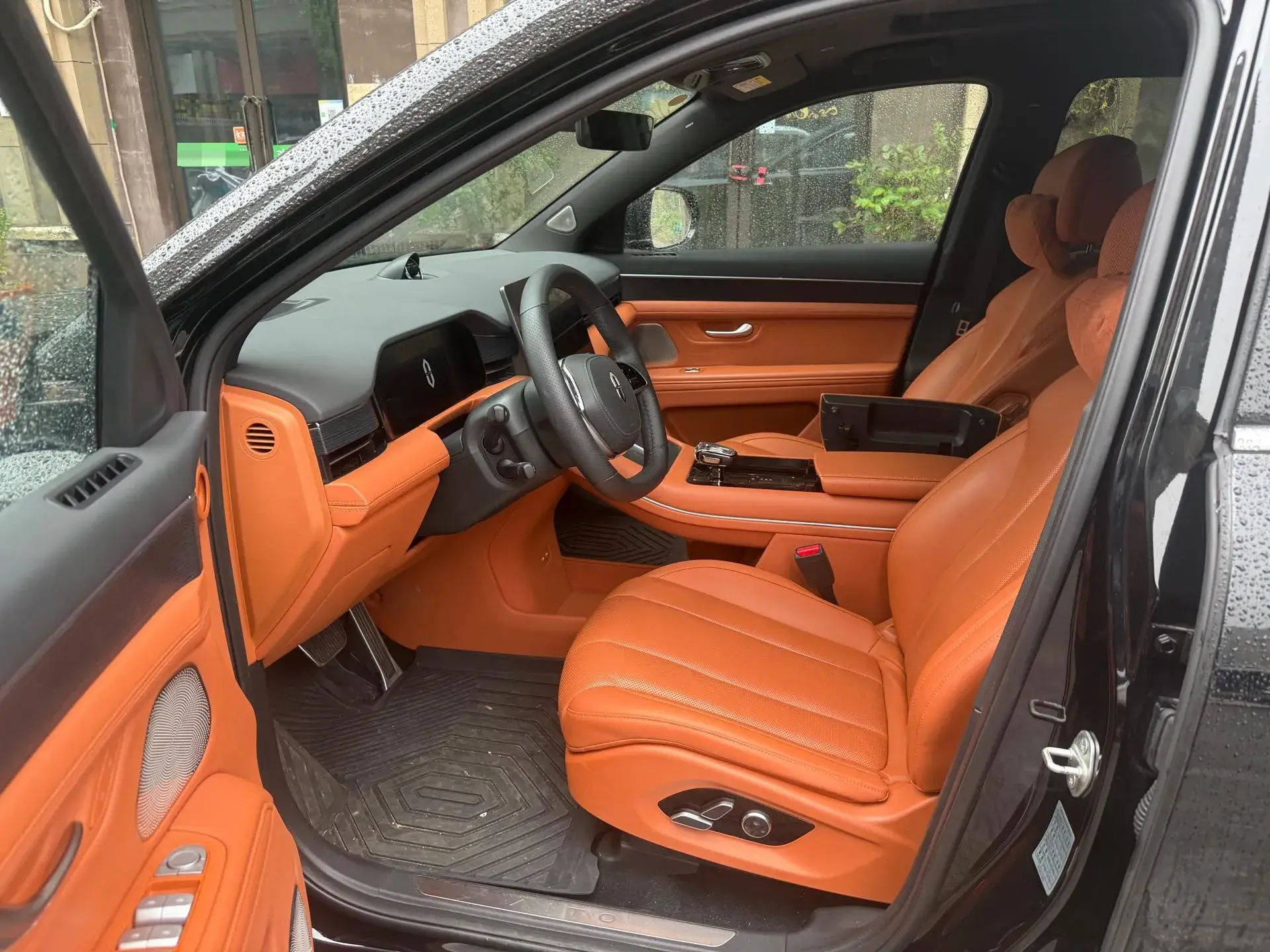 2024 AITO AITO thumbnail 3