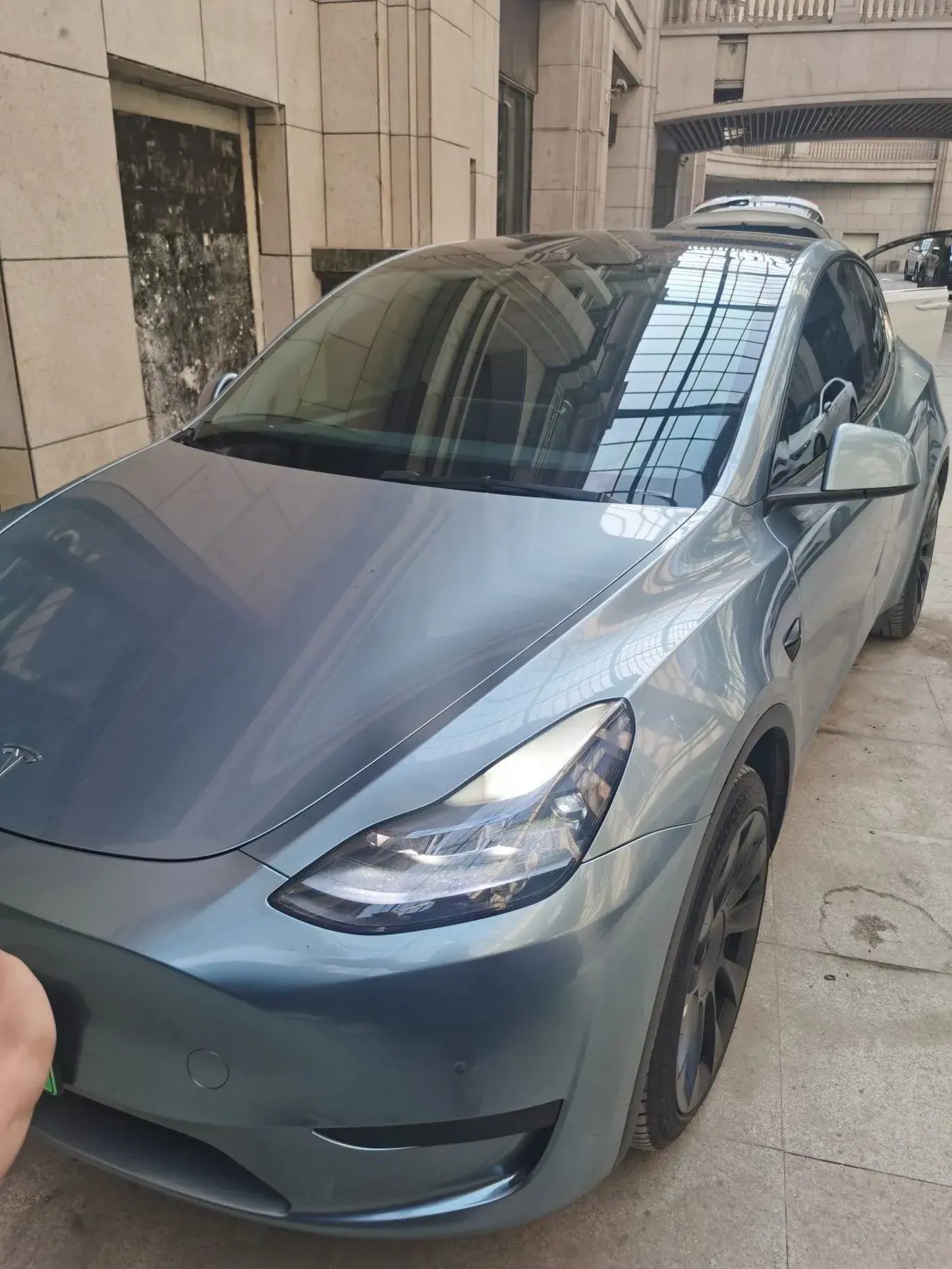 2022 TESLA MODEL view 1