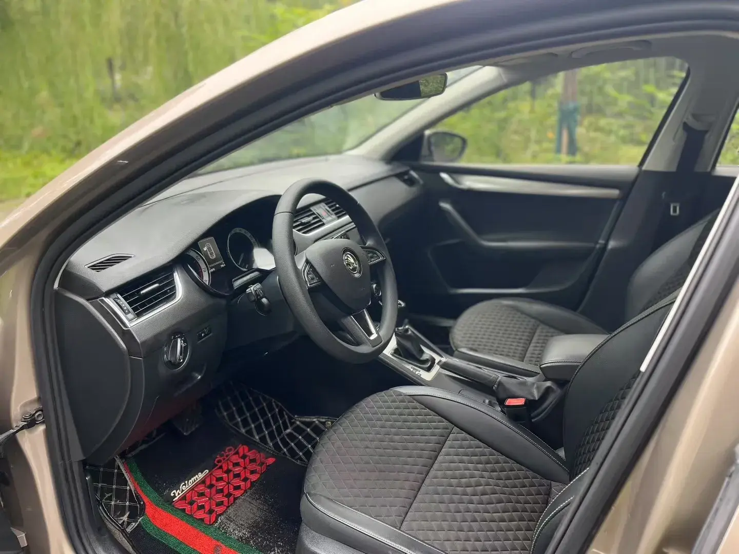 2019 SKODA OCTAVIA thumbnail 4