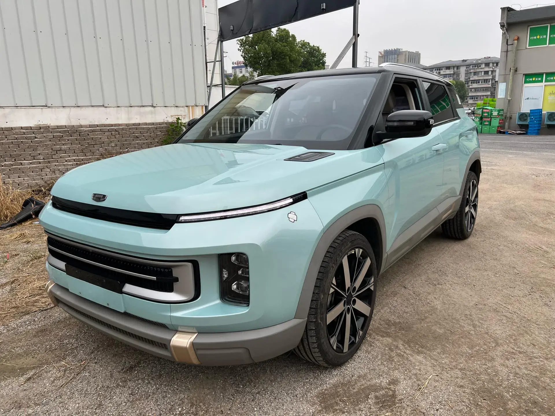 2023 GEELY ICON view 1