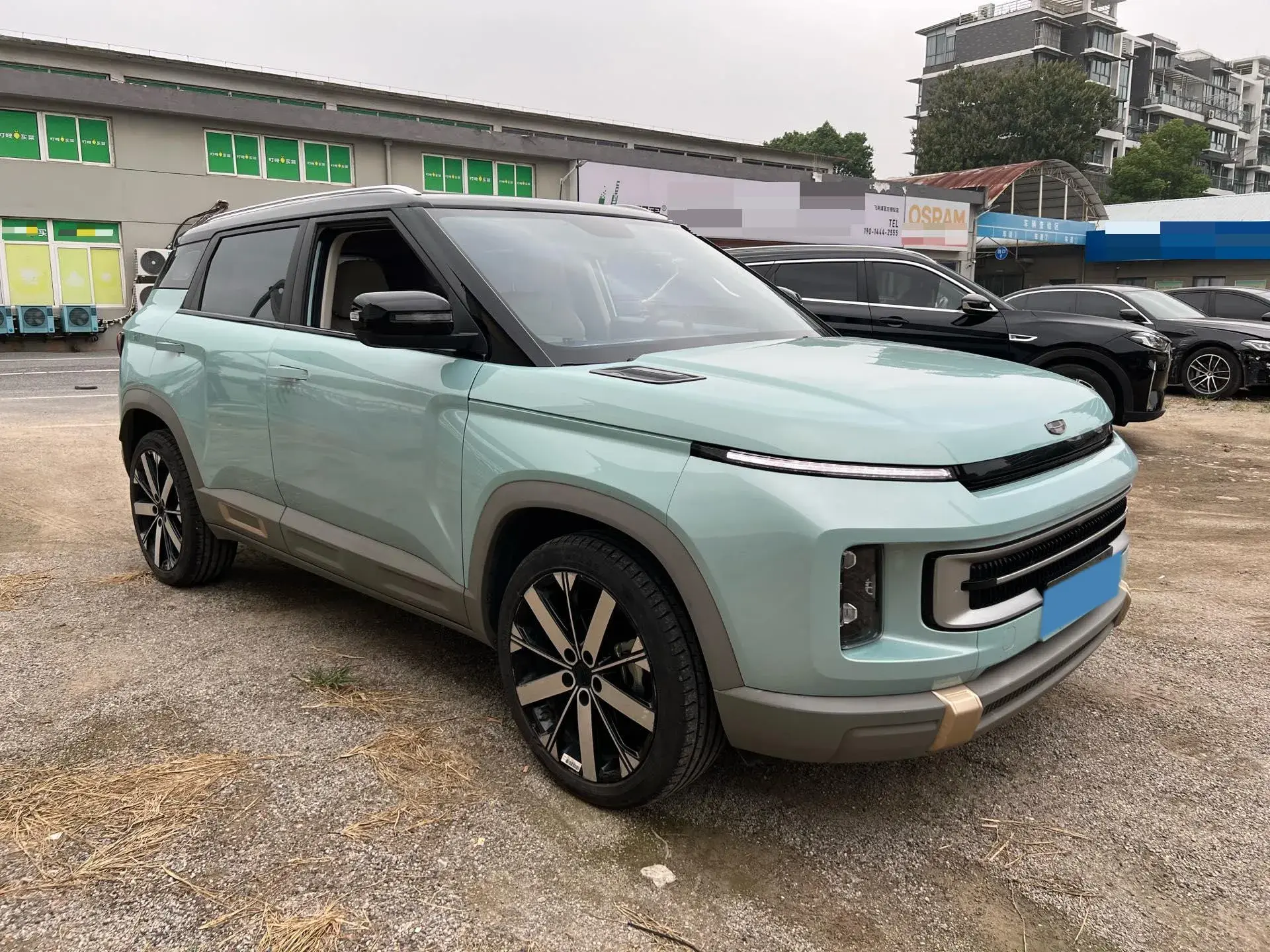 2023 GEELY ICON thumbnail 3