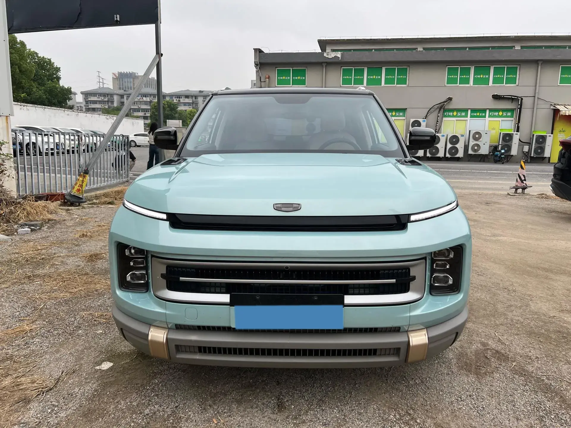 2023 GEELY ICON thumbnail 2