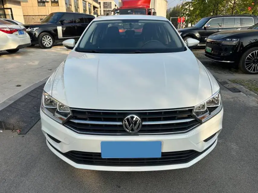 2019 VOLKSWAGEN BORA thumbnail 2