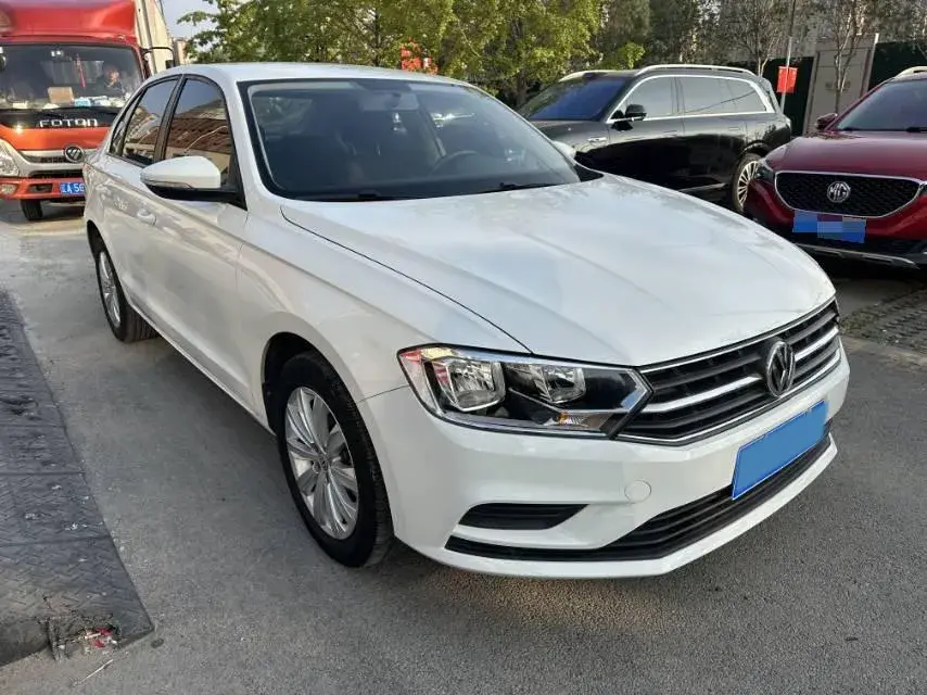 2019 VOLKSWAGEN BORA thumbnail 3