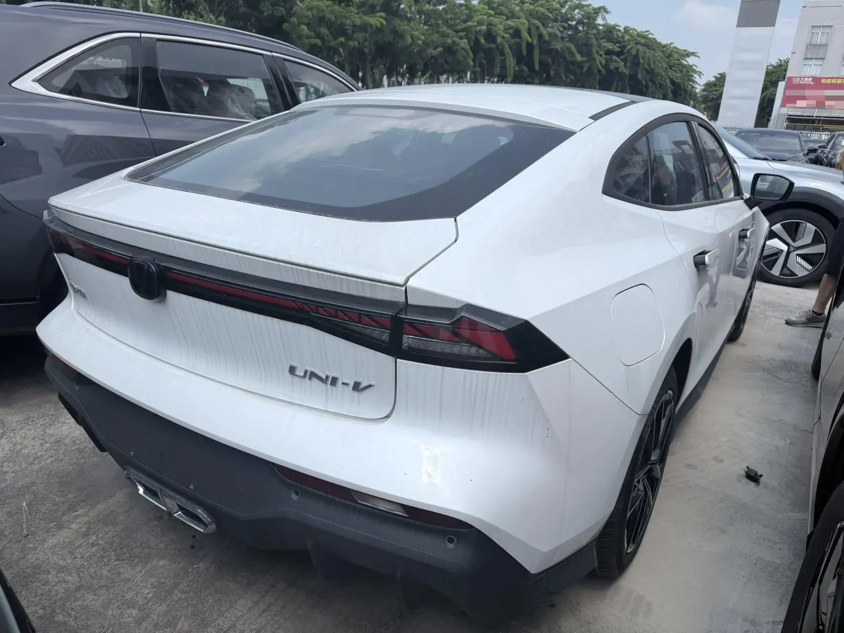 2024 CHANGAN UNI-V thumbnail 4