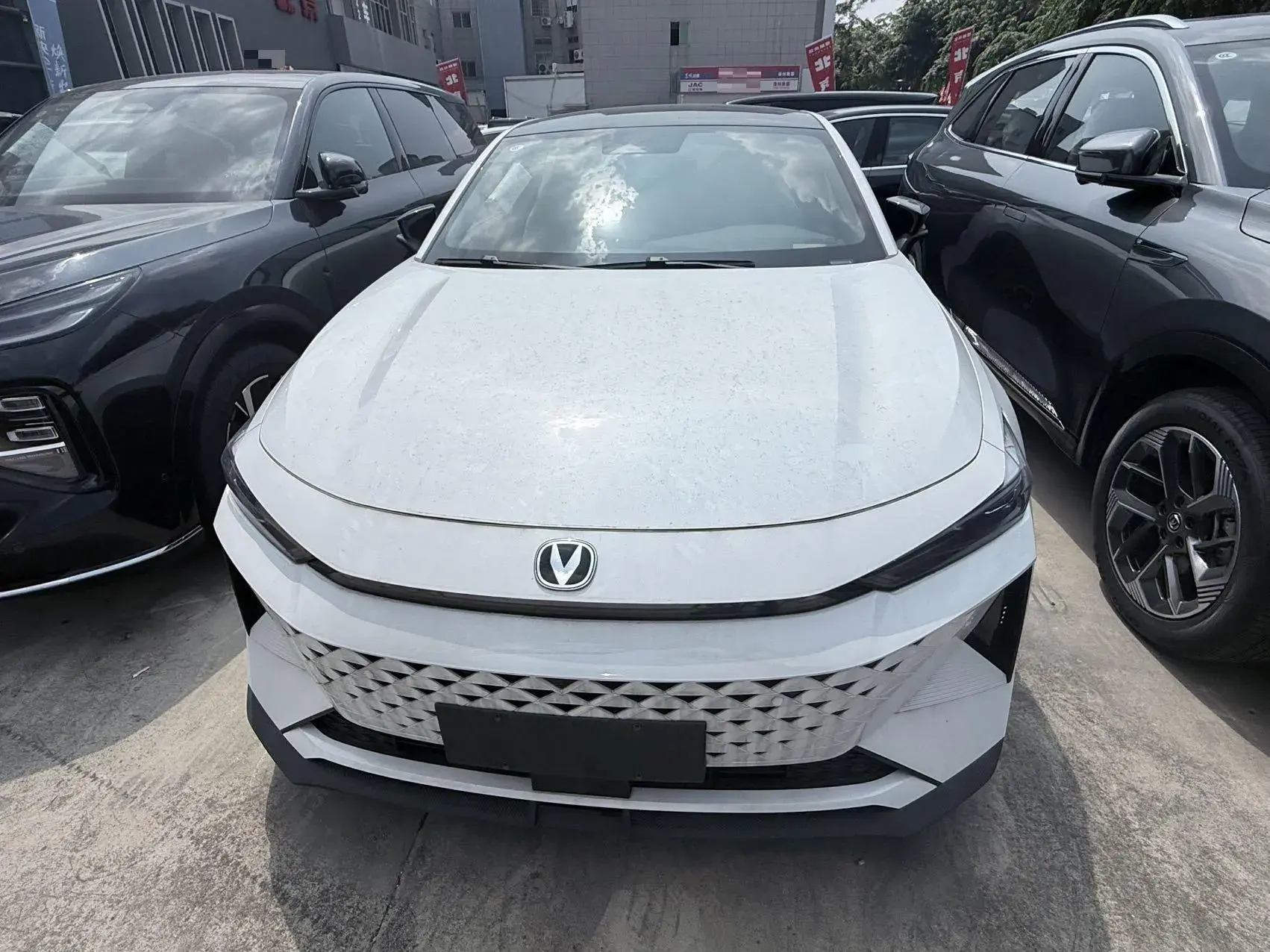 2024 CHANGAN UNI-V thumbnail 2