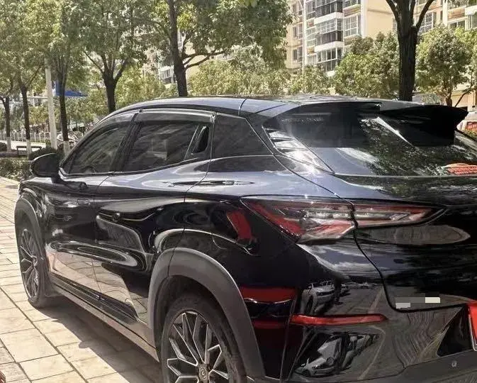 2022 CHANGAN UNI-T thumbnail 2