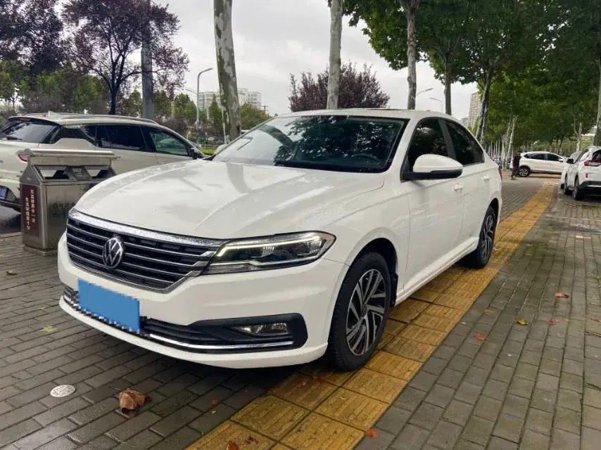 2022 VOLKSWAGEN LAVIDA view 1