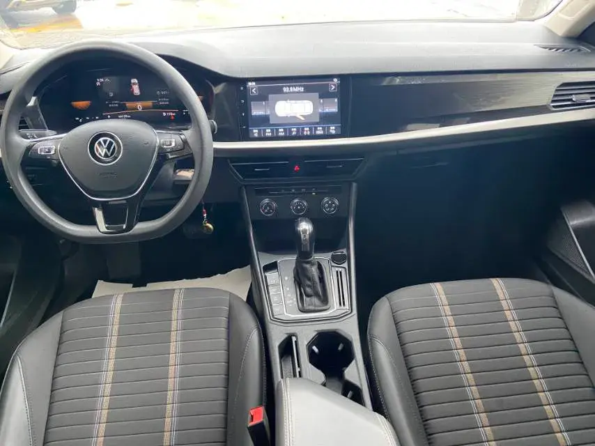 2022 VOLKSWAGEN LAVIDA thumbnail 4