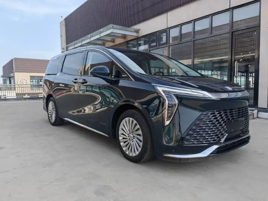 2023 BUICK CENTURY thumbnail 3