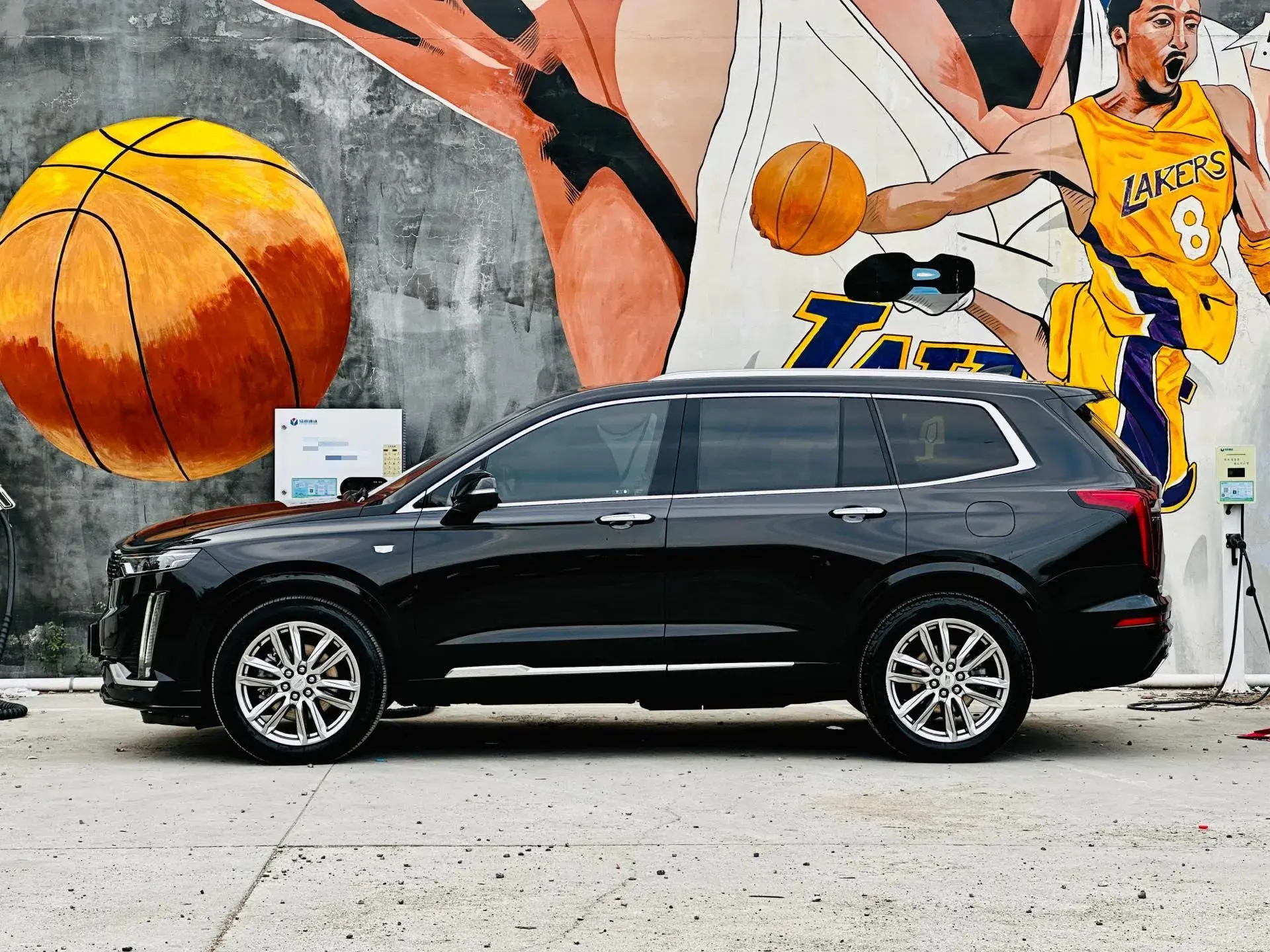 2022 CADILLAC XT6 thumbnail 3