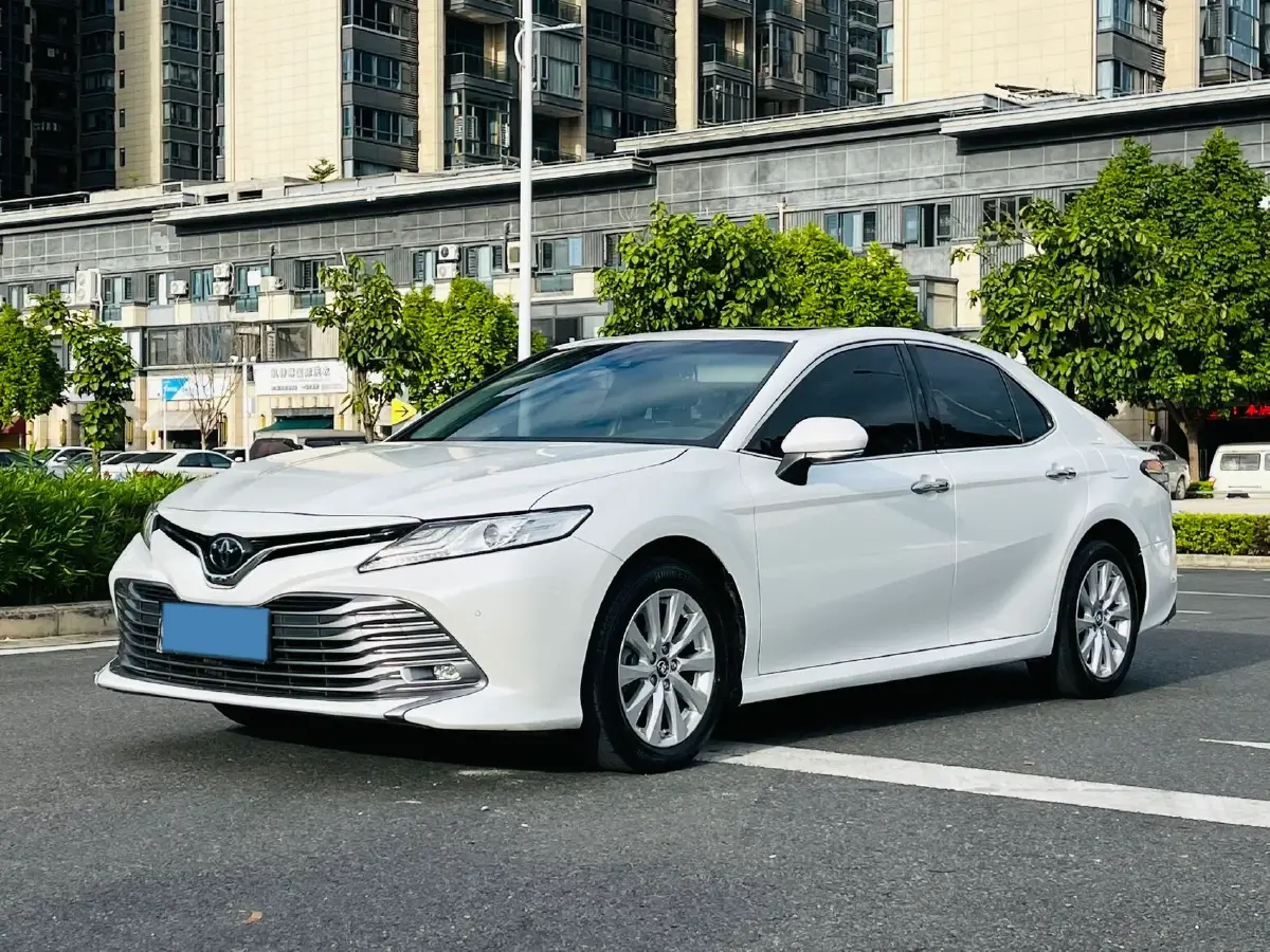 2019 Toyota Camry 2.0L 178HP L4 CVT
