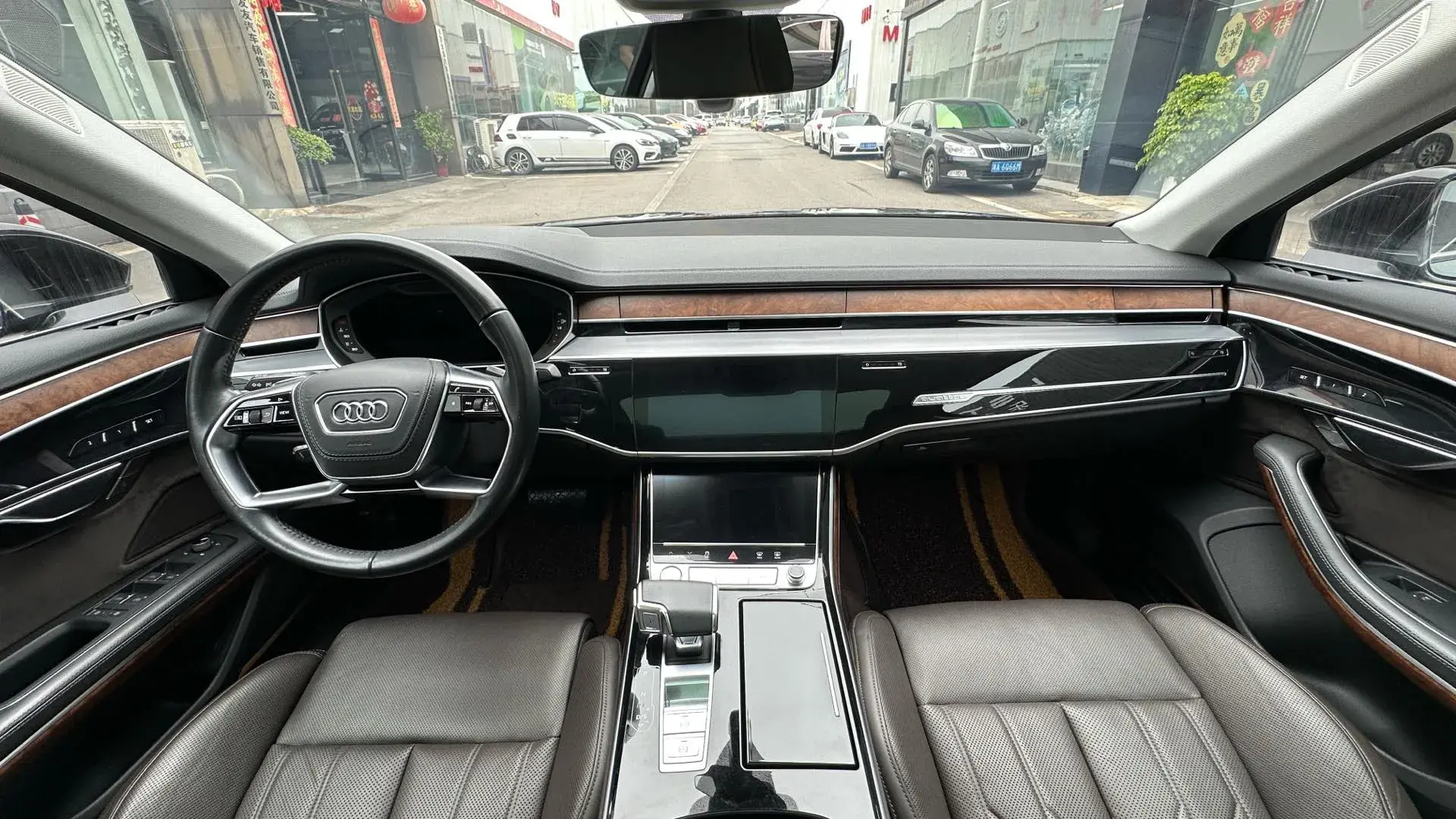 2019 AUDI A8 thumbnail 3