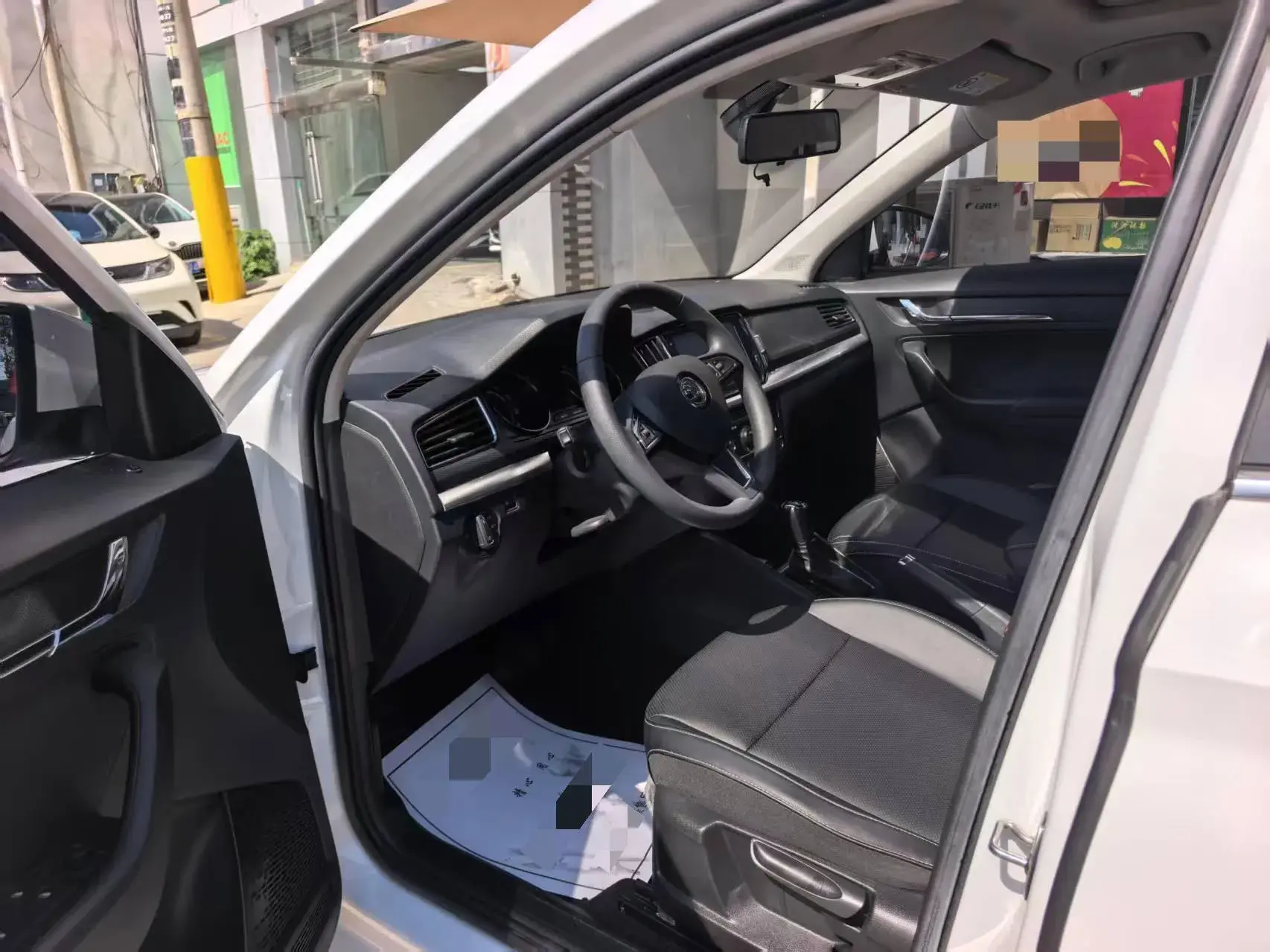 2024 SKODA KAMIQ thumbnail 3