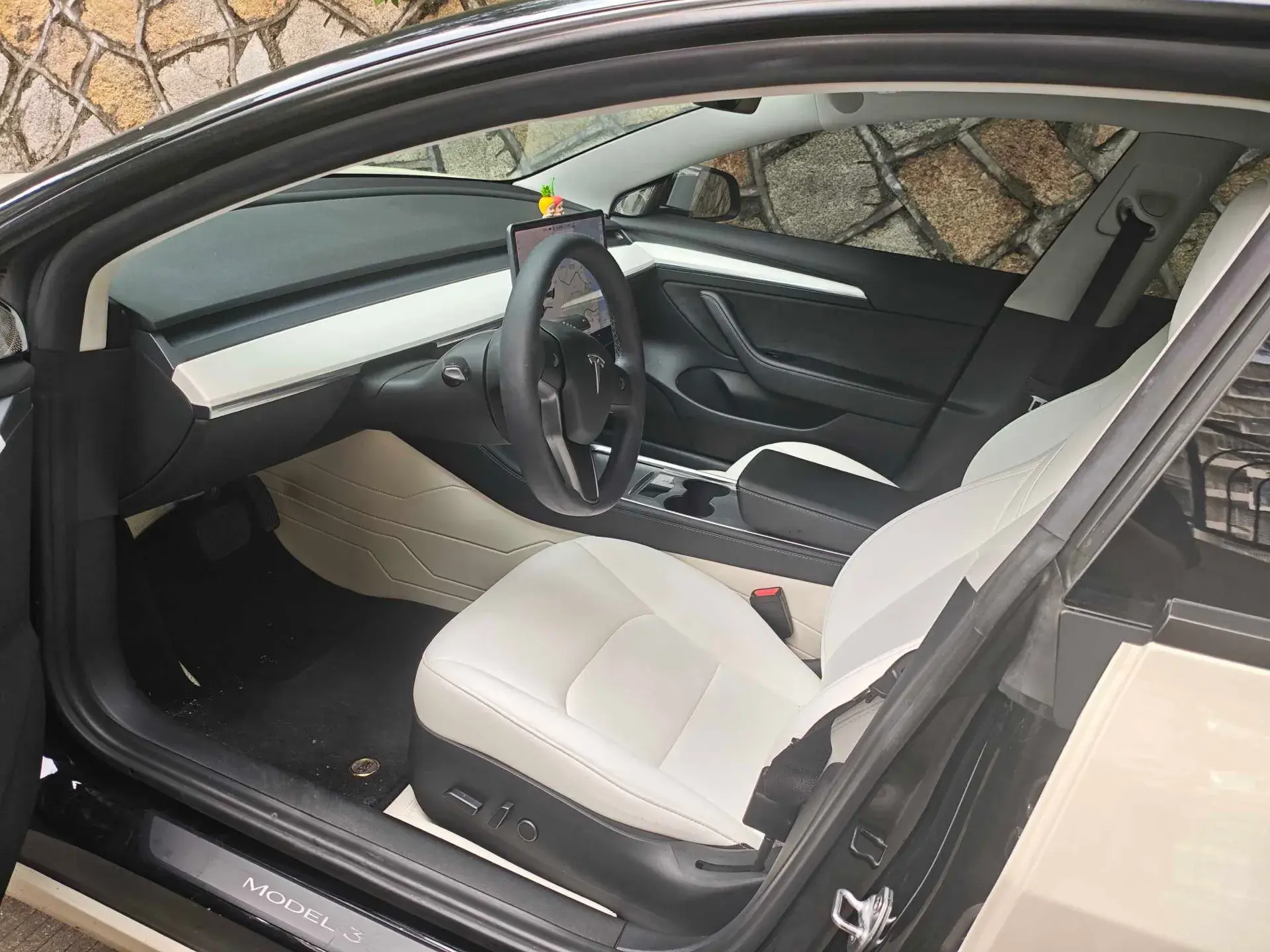 2021 TESLA MODEL thumbnail 3