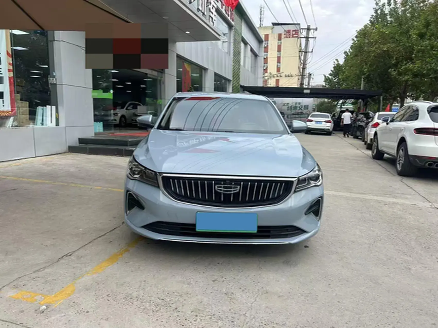 2023 GEELY EMGRAND thumbnail 2