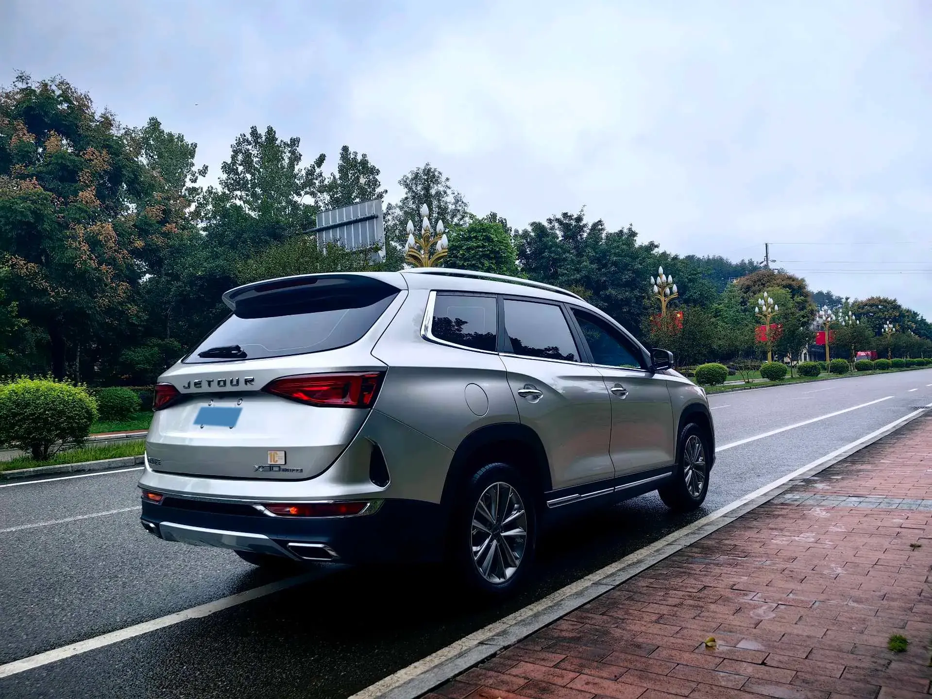 2019 JETOUR X90 thumbnail 4