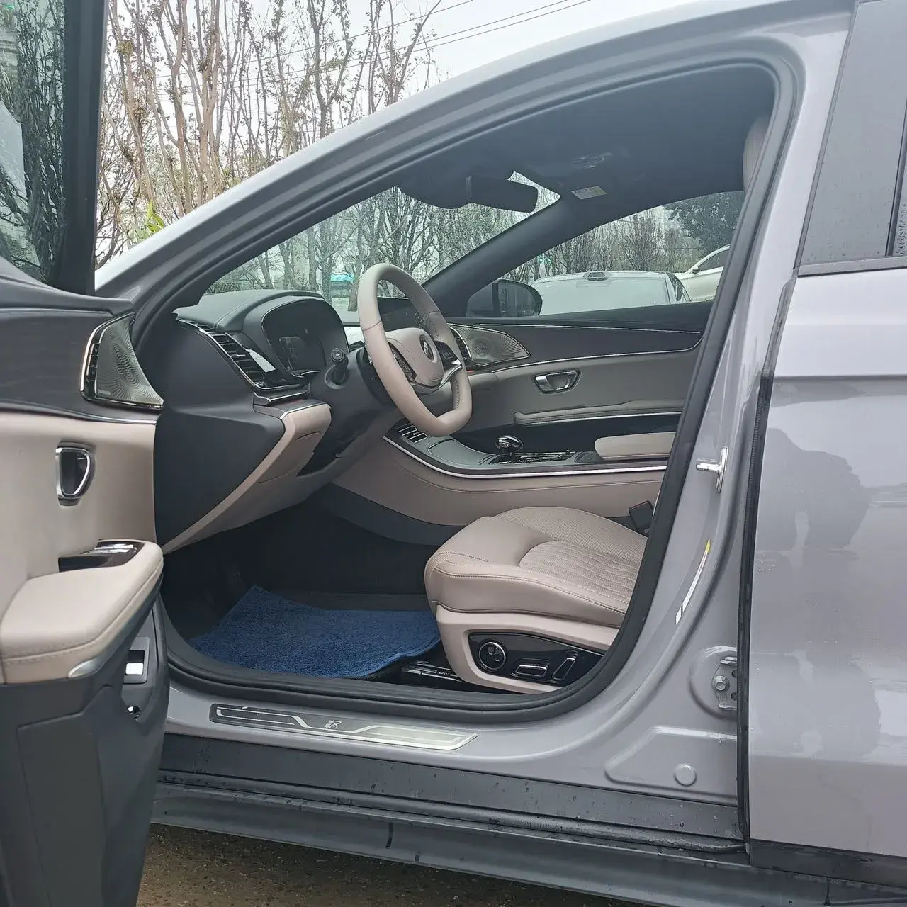 2025 BYD HAN thumbnail 4