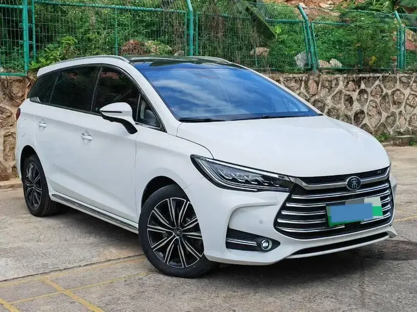 2019 BYD SONG thumbnail 3