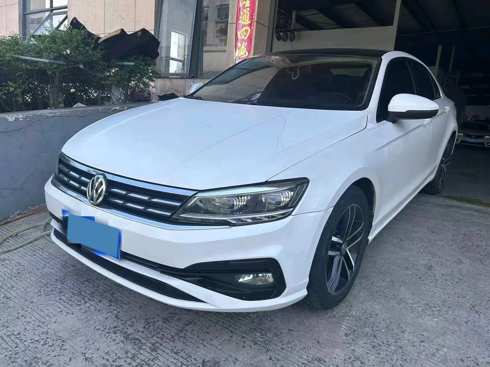 2019 VOLKSWAGEN LAMANDO view 1