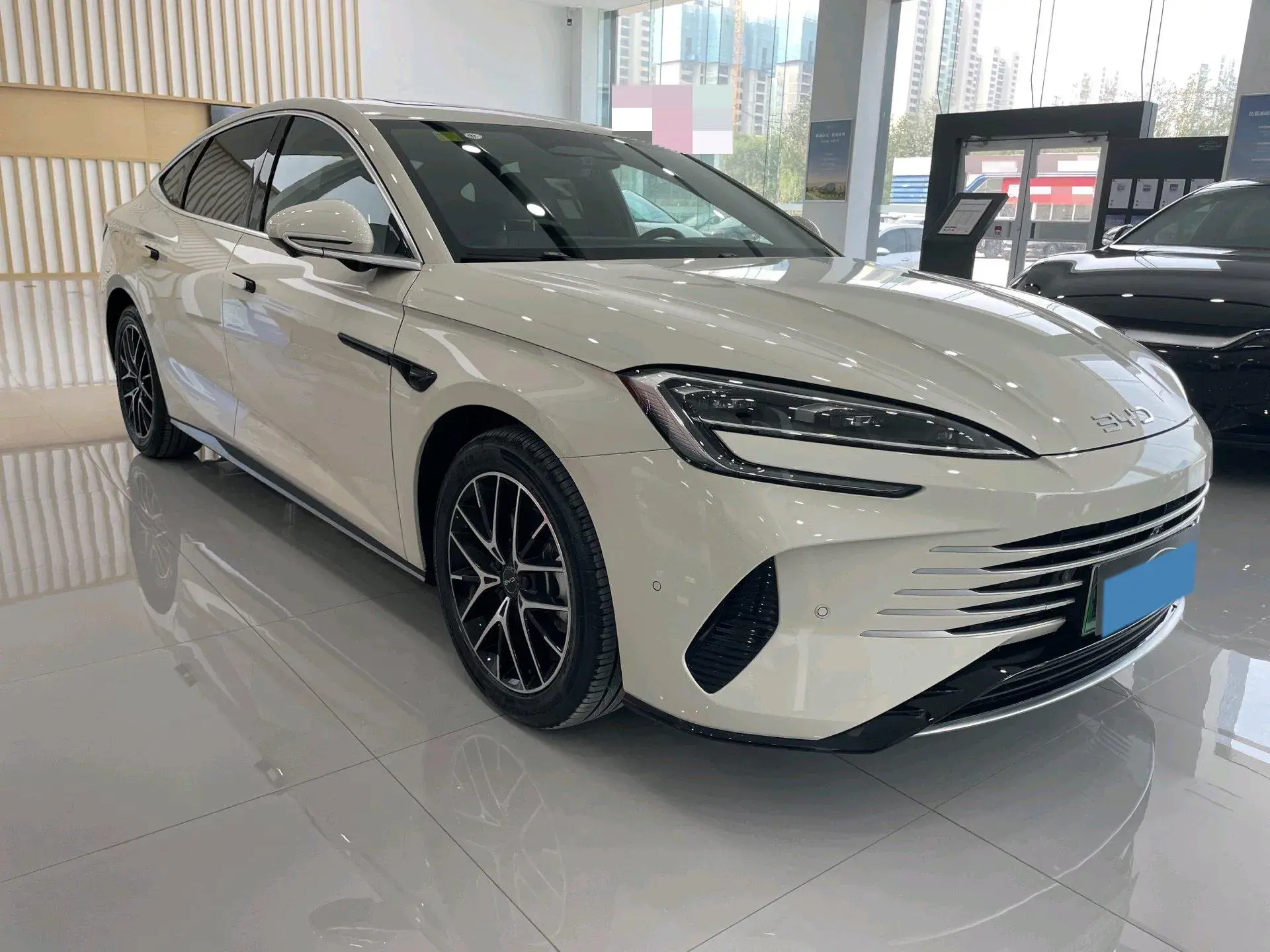 2025 BYD SEAL07 thumbnail 2