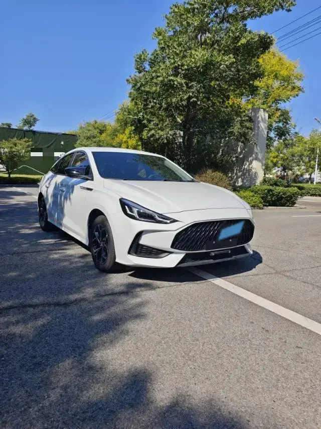 2021 MG 5 thumbnail 3