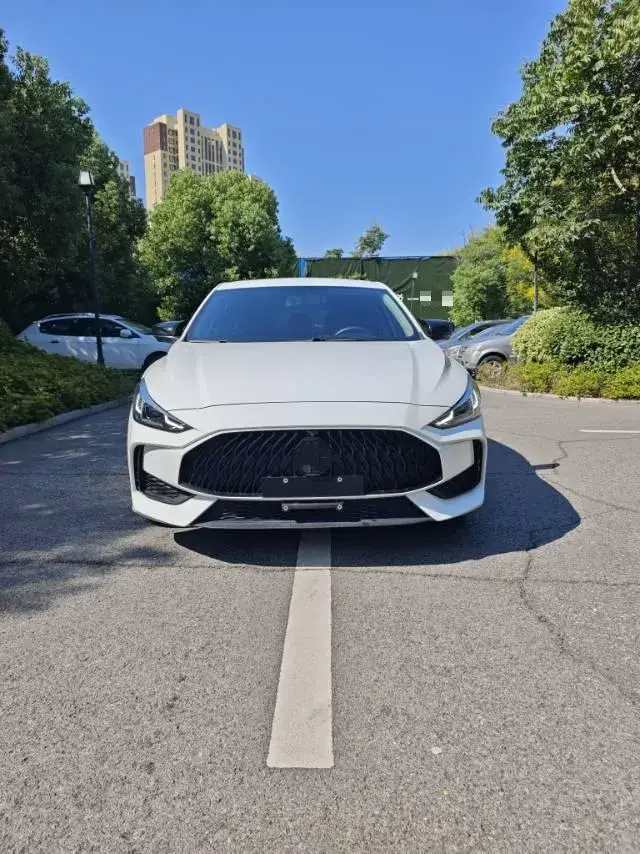 2021 MG 5 thumbnail 2