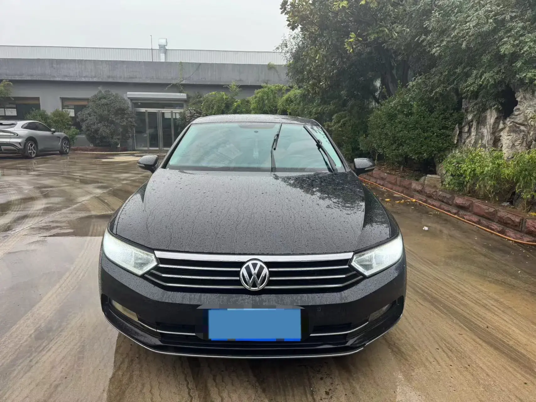 2018 VOLKSWAGEN MAGOTAN thumbnail 2