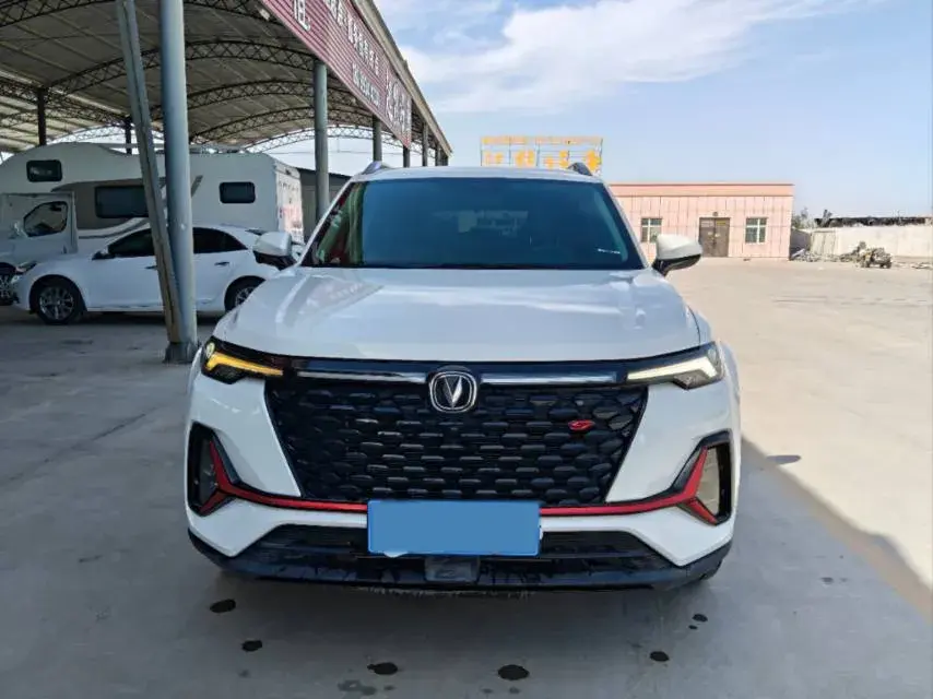 2021 CHANGAN CS35 thumbnail 3