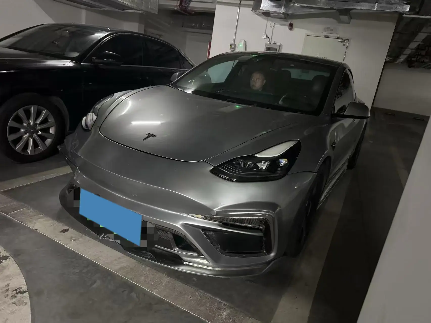 2022 TESLA MODEL view 1